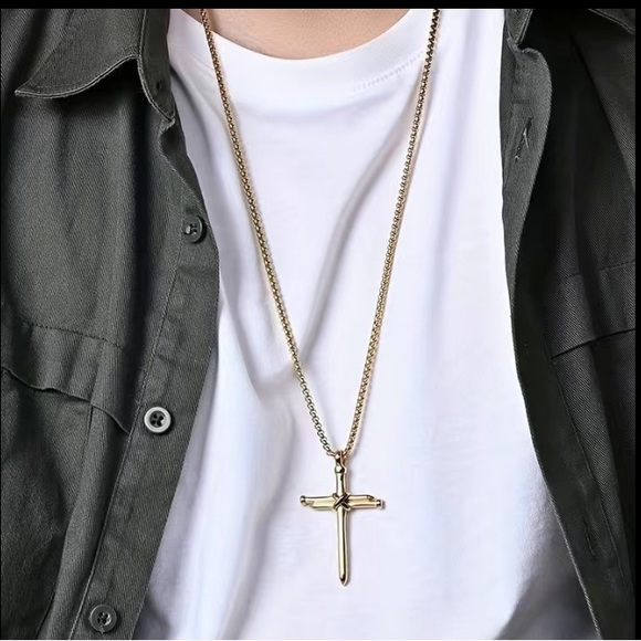 ๐Gold Plated Cross made of Nails Necklace - Picture 2 of 4